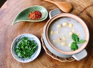 Hình của món Cháo hạt sen thanh nhẹ.