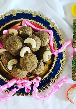 A picture of Green gram dal ladoo(moong dal).