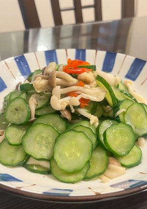雙菇炒小黃瓜 的食譜成品照片