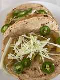 Tacos de chicharrón en salsa verde