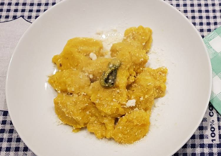 Step-by-Step Guide to Cook Delicious Pumpkin Gnocchi with less flour