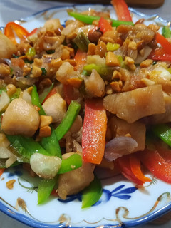 Foto resep Ayam goreng tumis bawang mix kacang mede