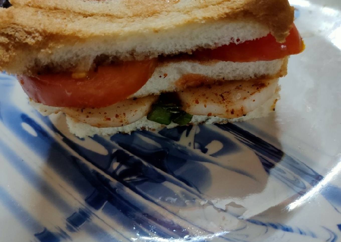 Onion tomato sandwich no fire theme