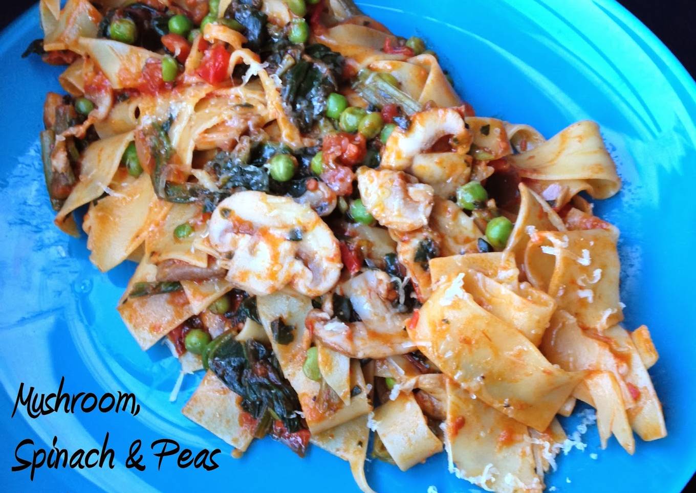 Mushroom, Spinach and Peas Pasta