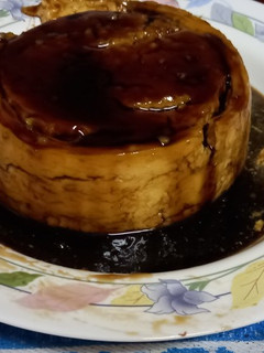 Una foto de Flan de nata con almendras