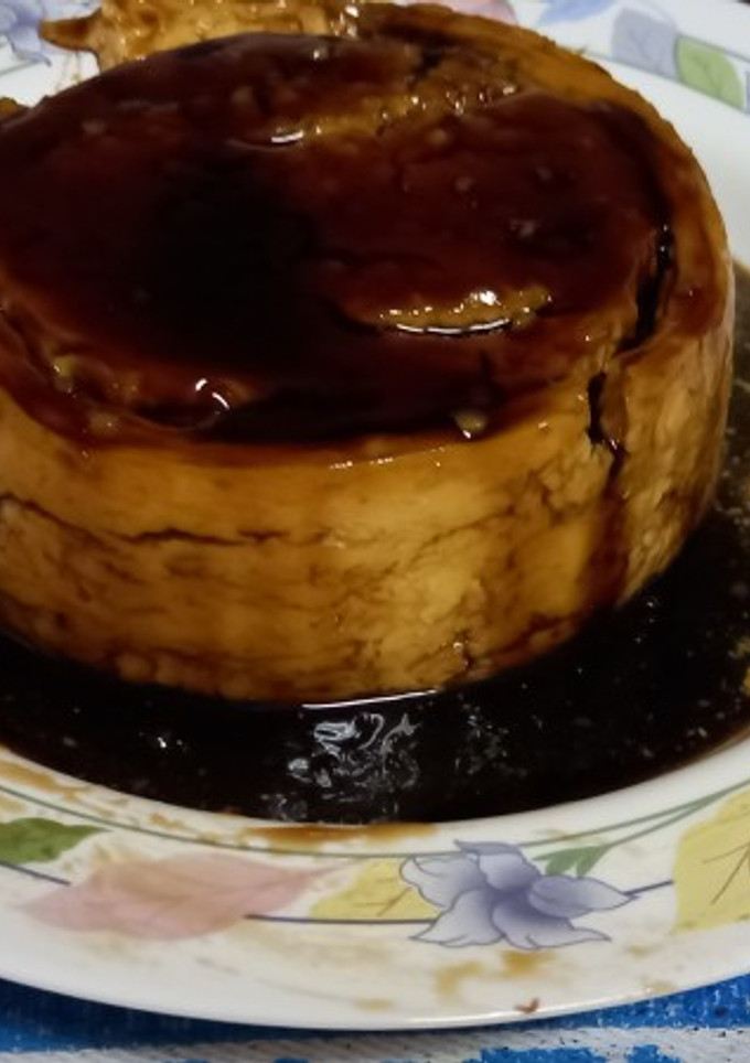 Una foto de Flan de nata con almendras