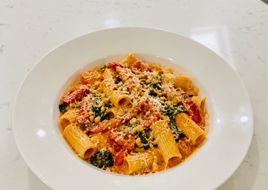 Roasted Red Pepper, Tomato & Mascarpone Pasta