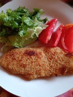 Una foto de Milanesa de merluza para mi peque 🐟