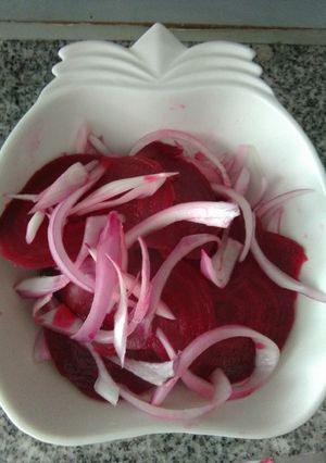 Una foto de Ensalada sencilla de beterraba!