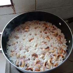 A picture of Cashew nut Rice.