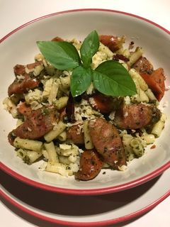 รูปของ มะกะโรนีเพสโต้พริกแห้งไส้อั่ว