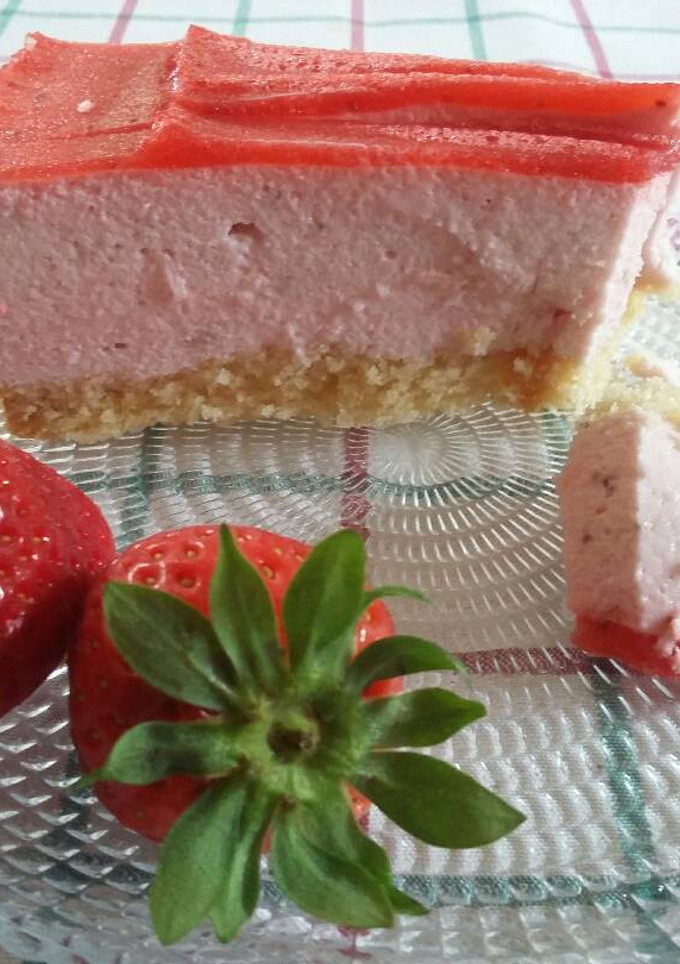 Una foto de Pastel mousse de fresones