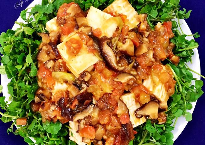 Cải Xoong Trộn Đậu Hủ Sốt Nấm Cà Chua Chay hình đại diện món