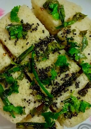 सूजी ढोकला (Suji Dhokla recipe oin Hindi) रेसिपी मुख्य फोटो