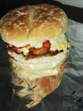 Hamburguesa casera con pan artesanal Bimbo
