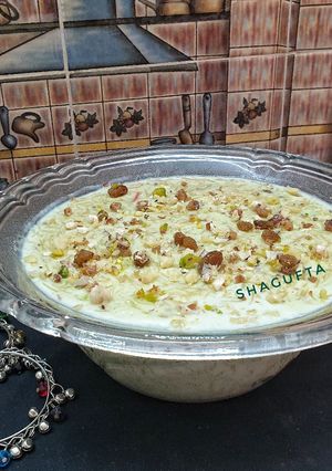 A picture of Pista sheer khurma.