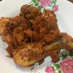 รูปของ Ayam goreng lengkuas