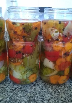 Una foto de Pickles caseros
