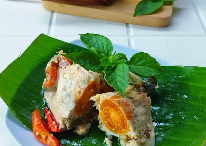 Resep Botok Telur Asin Oleh Dina Khansa Cookpad