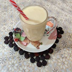 A picture of Jhatpat Mango Shake.