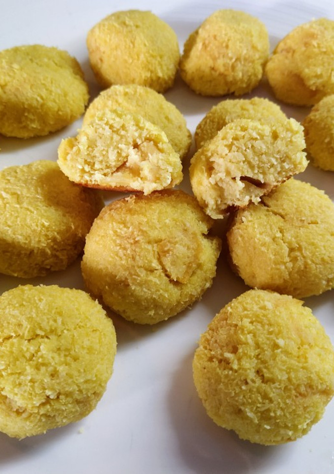 Una foto de Galletitas sin tacc de coco, limón y manzana sin azúcar