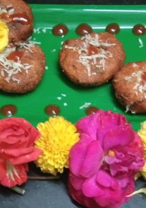 A picture of Poha vada.