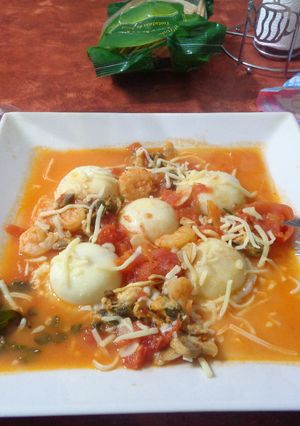 Una foto de Sorrentinos con salsa de mariscos - Gluten Free