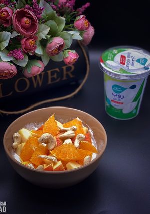 صورة لوصفة زبادي (روب) بالفواكه والمكسرات