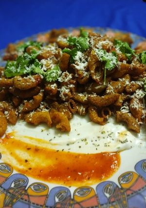 A picture of Chinese cheese crispy macaroni.