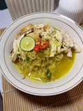 Soto Ayam Suwir