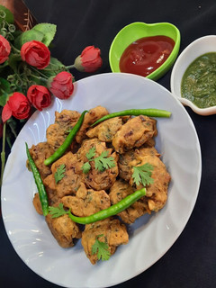 पालक पकौड़ा (palak pakoda recipe in Hindi) रेसिपी मुख्य फोटो