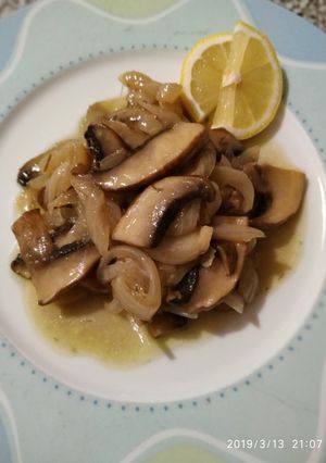 Φωτογραφία της συνταγής Μανιτάρια λαδερά, λεμονάτα και αρωματικά