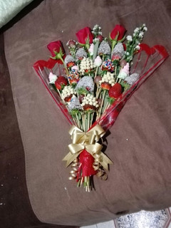 Una foto de Arreglo frutal con chocolate