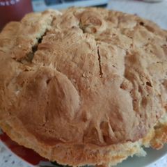 A picture of My Small Meduim Crusty french loaf No knead. 😀.