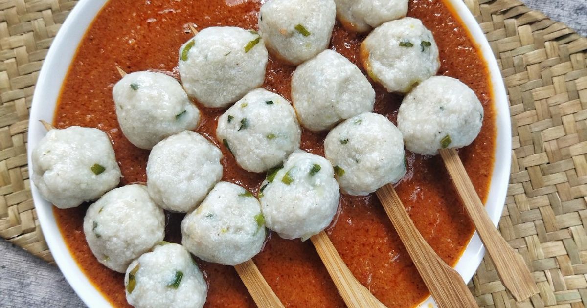 Cilok (dari) otak-otak sambal kacang