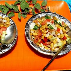 A picture of Boondi Bhel.