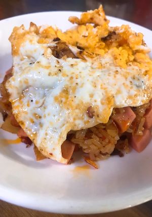 Hình của món Cơm chiên kimchi.