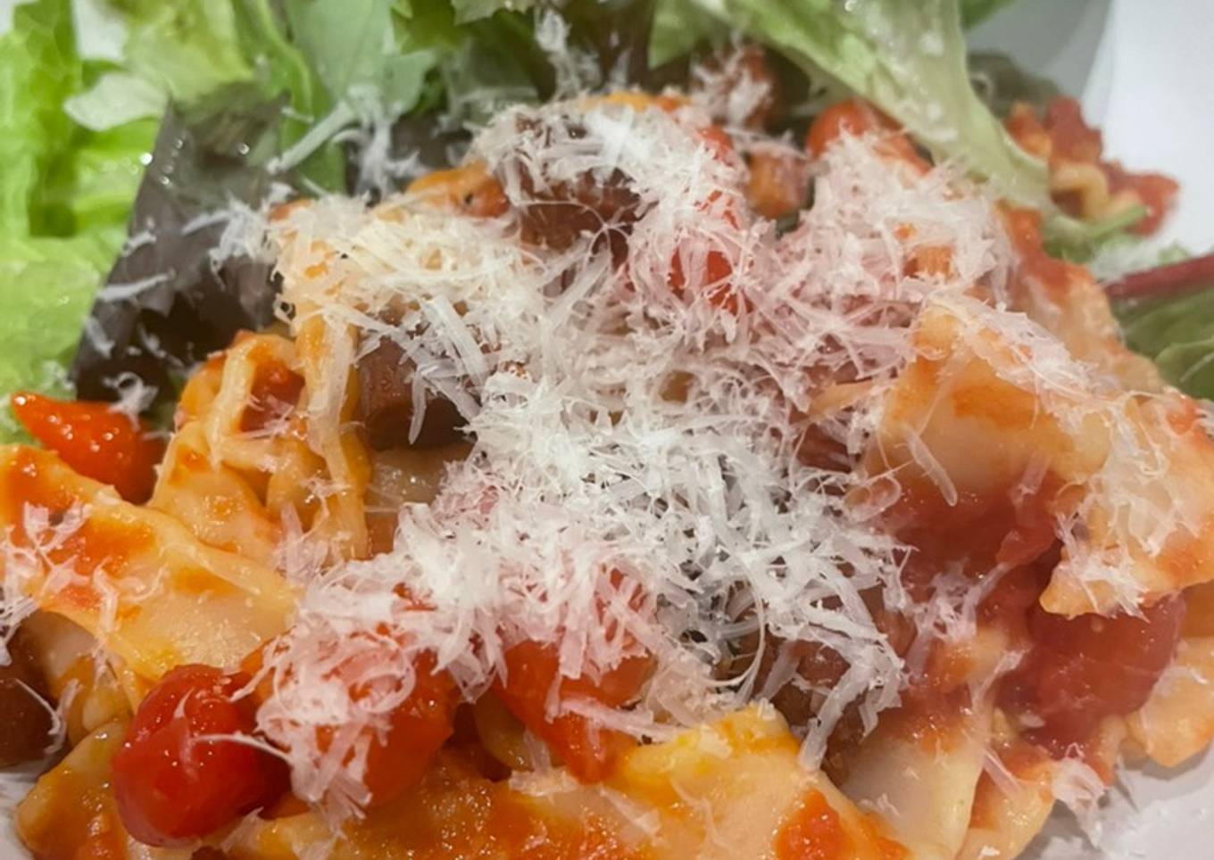 Tomato and chorizo pasta