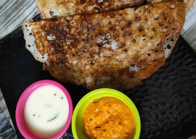 Recipe of Delicious Rava dosa with chutney