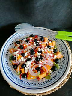 Una foto de Ensalada de boniato y pimiento asado