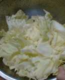 Canh rau bắp cải luộc