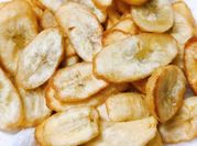 Una foto de chips banana