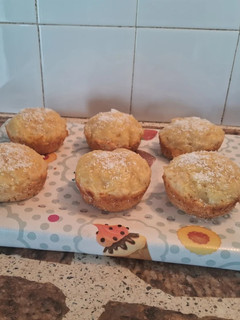 Una foto de Muffins materos con crema pastelera🧁🧁