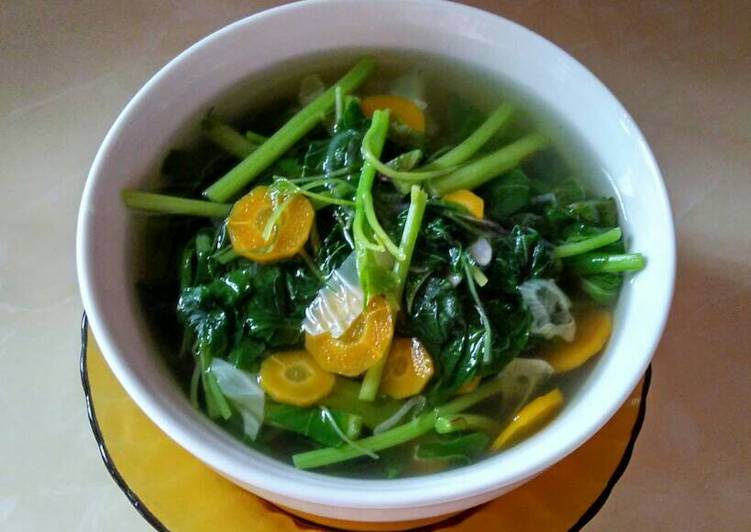 Sayur bening bayam suka suka