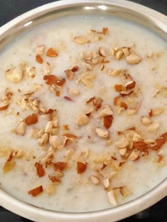 ખીર(kheer recipe in gujarati) રેસીપી મુખ્ય ફોટો