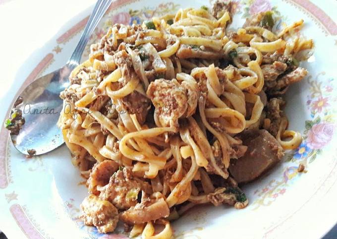 Ifu Mie Rendang Instan