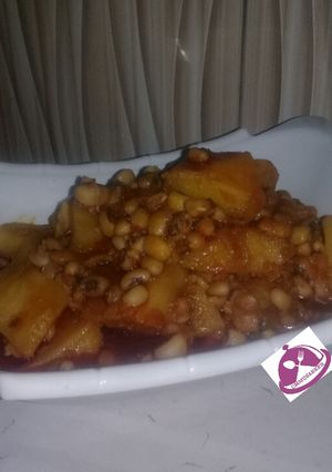 A picture of Beans and potato porrage.