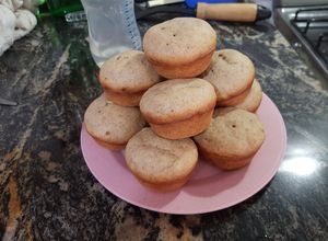 Una foto de Muffins de banana para bebés (adaptable adultos)