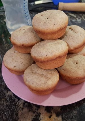 Una foto de Muffins de banana para bebés (adaptable adultos)