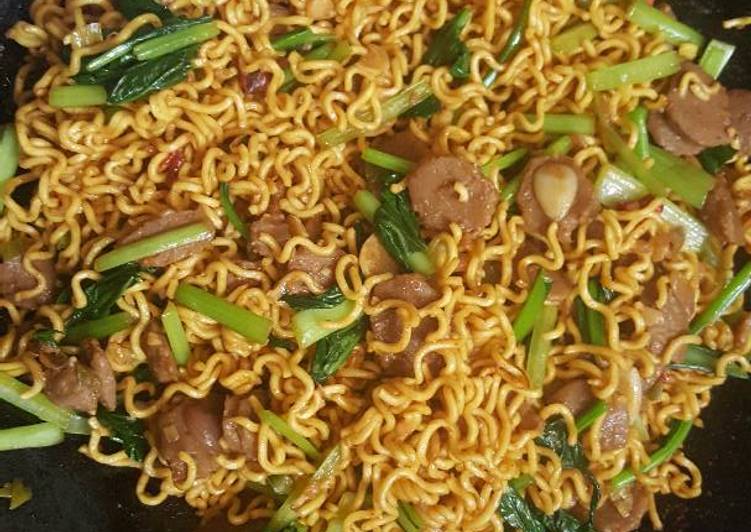 Cara Gampang Menyiapkan Mie goreng pentol Anti Gagal